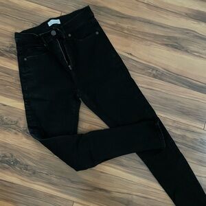 LOFT Black Skinny Jeans size 0 25 Sleek and Stylish classic slimming